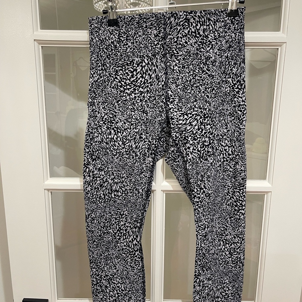 Lululemon Athletica Black and White Abstract Leggings
